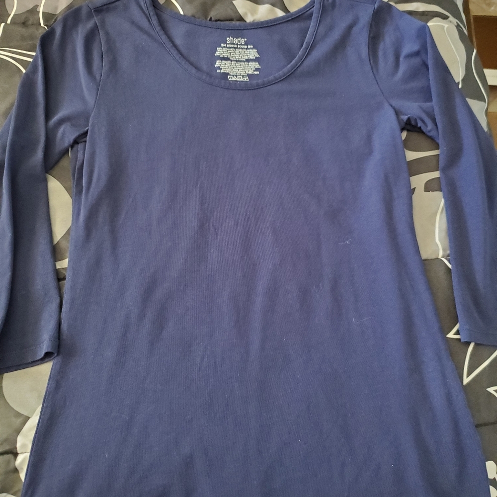 Navy blue tshirt